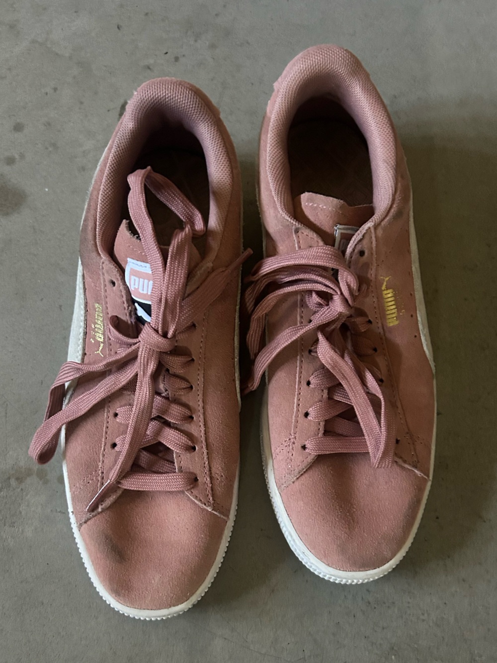 Puma Women's Suede Sneakers in Dusty Pink